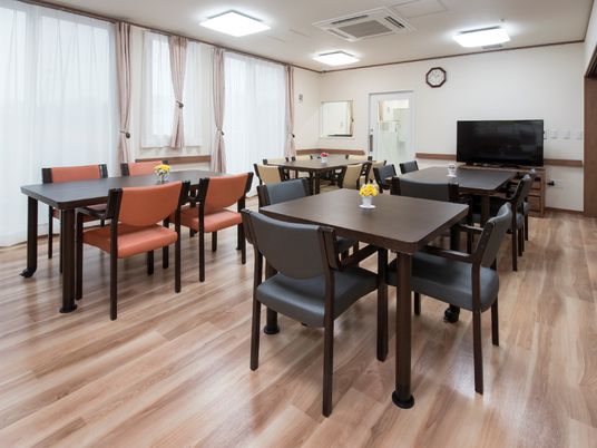 共有スペースのダイニング