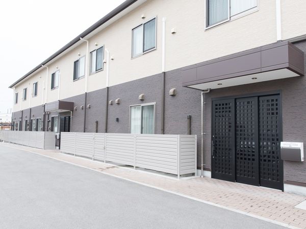 清潔感のある建物の外観