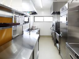 清潔なキッチン空間