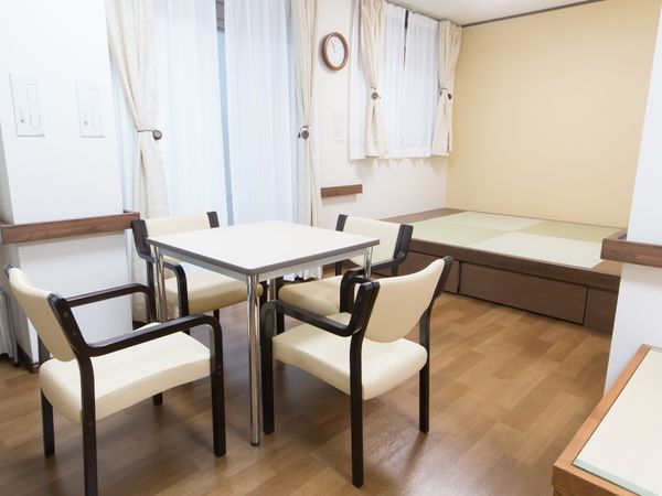 清潔な居室と家具