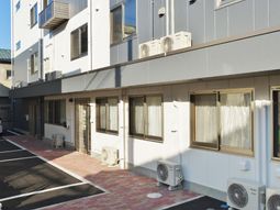 清潔な建物の外観