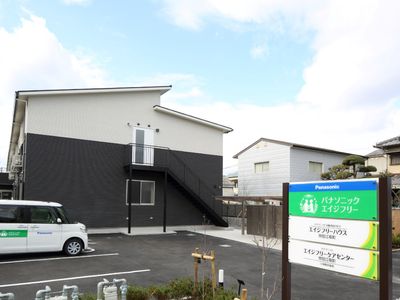 清潔感ある外観の建物