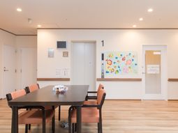 多機能ゾーンの明るい空間