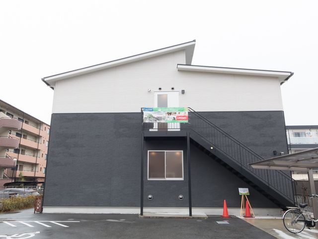 現代的な建物の外観