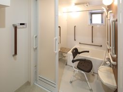 バリアフリー浴室設備