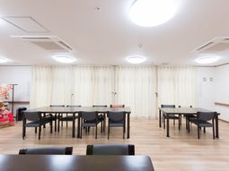 明るい多目的スペース