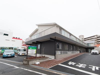 シンプルな建物外観