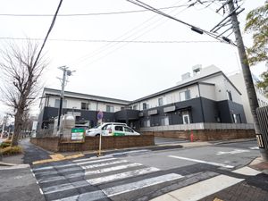 モダンな建物の外観