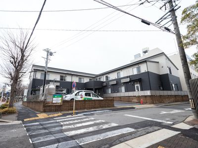 モダンな建物の外観