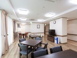 広々とした快適な食堂