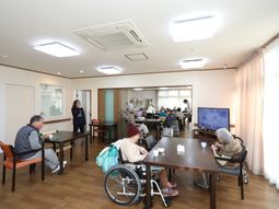 暖かみのある共有スペース