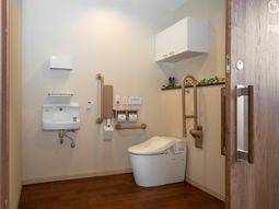 バリアフリートイレの内装