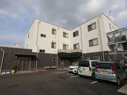 清潔な外観の建物