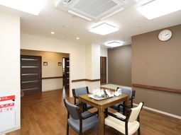 落ち着いたダイニングスペース