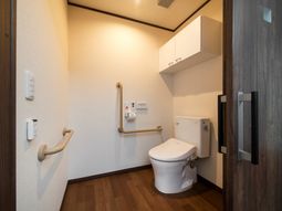 バリアフリートイレ