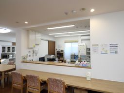 開放的な共有キッチン