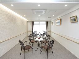 明るいダイニングエリア