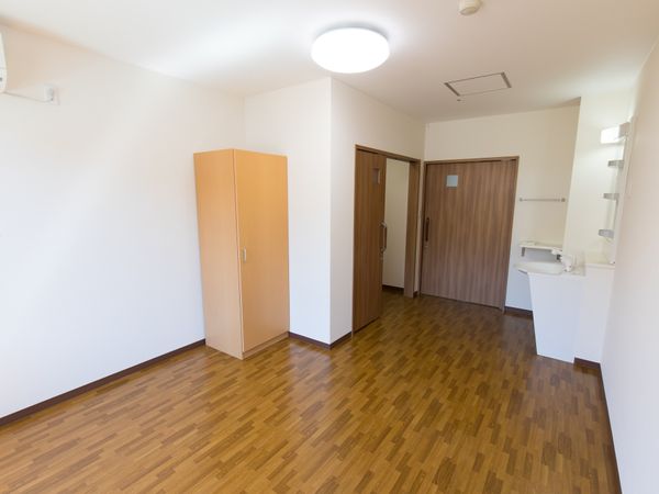 明るい居室の空間