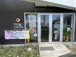 ガラス扉の出入口