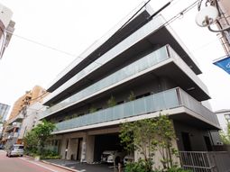 モダンな建物外観