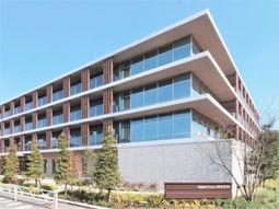 現代的な外観の建物