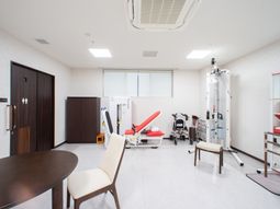 清潔な機能訓練室