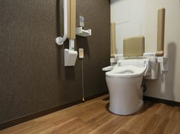 バリアフリー対応のトイレ