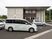 施設前の駐車場風景
