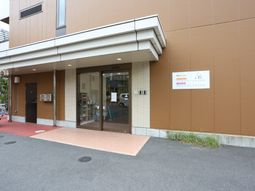 エントランスの外観