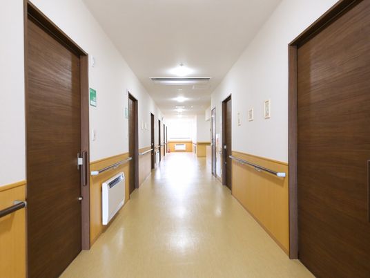 広々とした綺麗な廊下