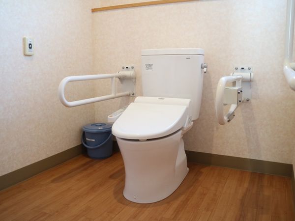 手すり付きトイレスペース