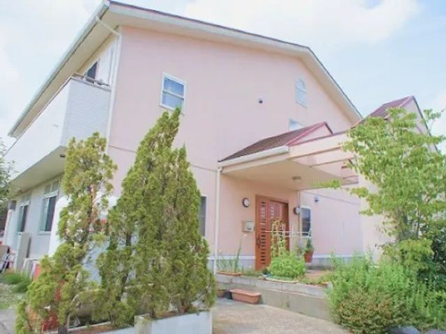 外観の住宅風建物  