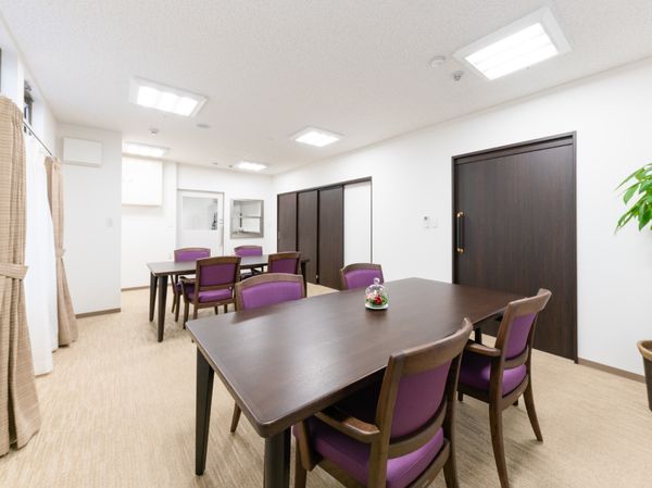 清潔な食堂の様子