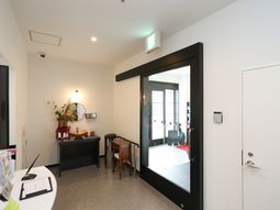 エントランスの受付エリア