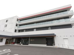 モダンな建物の外観