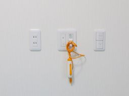 介護施設の壁付けコール装置