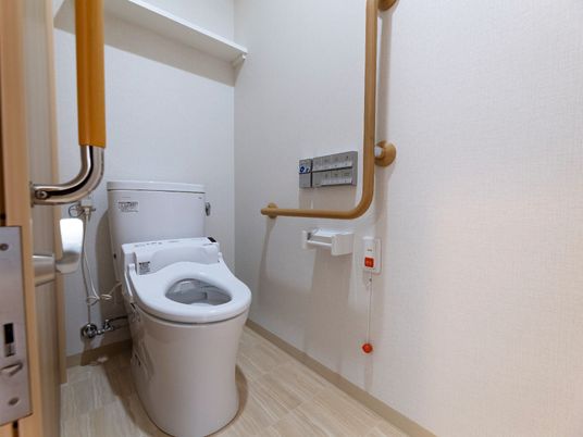 安全対策完備のトイレ