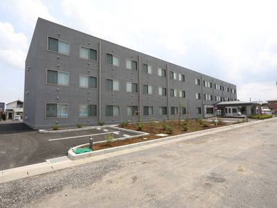 きれいな施設の外観