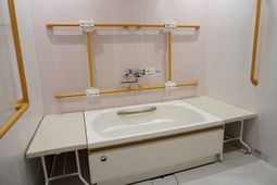 バリアフリー浴室設備