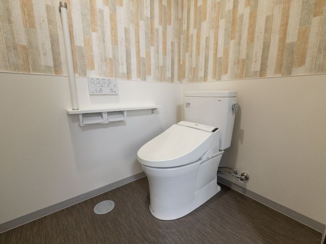 清潔なトイレの設備 トイレ 清掃が行き届いたトイレで、快適な環境作りに貢献いただける方を歓迎します。