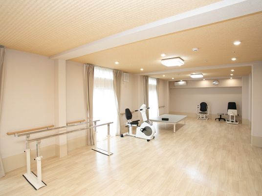 広々としたリハビリ室