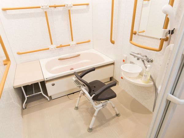 バリアフリー設計の洗面台