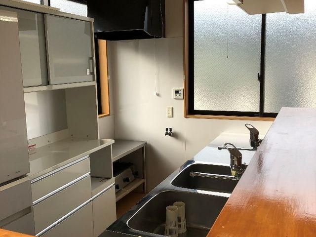 清潔感のあるキッチンスペース キッチン 整理整頓された調理スペースです。作業しやすい広さで、快適にお料理ができます。