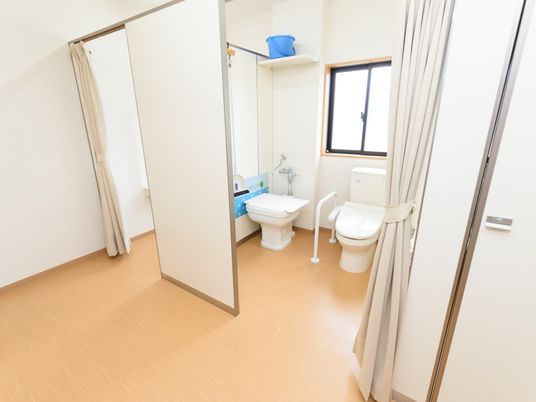 清潔な居室のトイレ