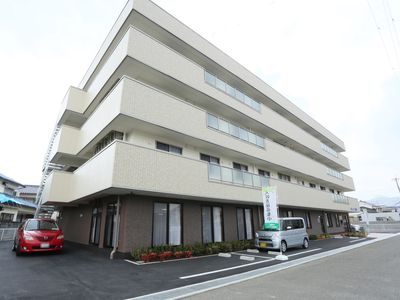 清潔感のある建物外観