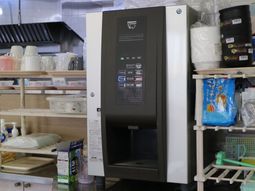 清潔なキッチン設備