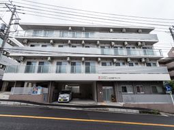 多階層の建物外観