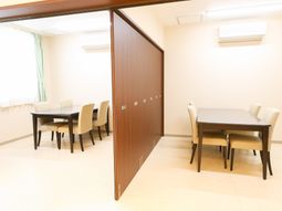 清潔なダイニングルーム