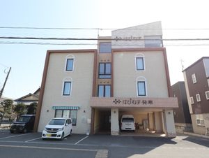 清潔感ある施設の外観