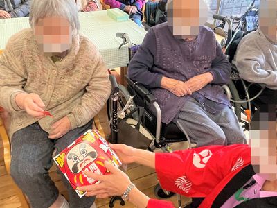 賑やかな共有スペース